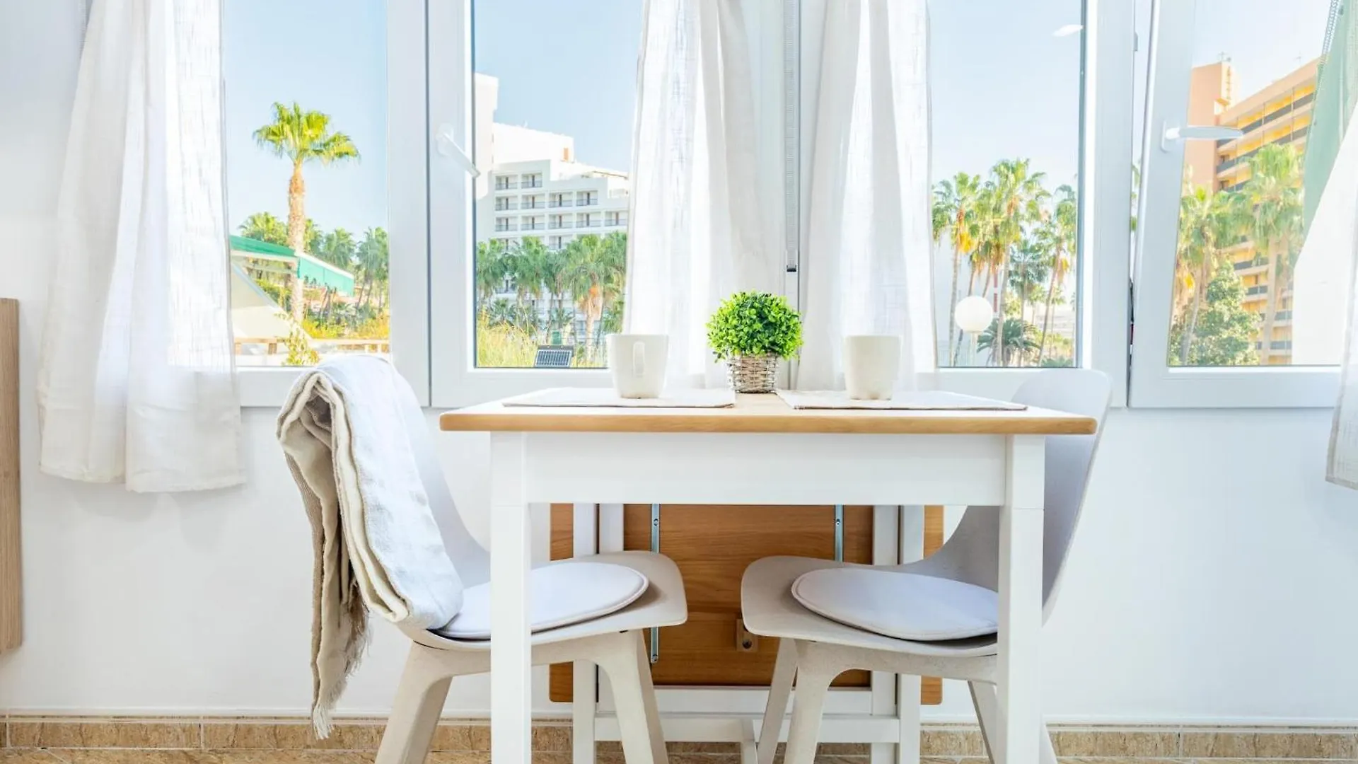 2B. Cozy Las Flores Big Terrace With Pool 아데제