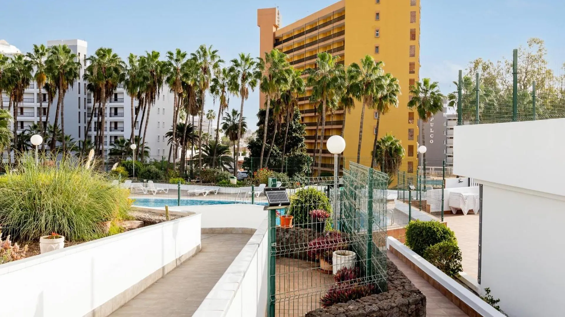 2B. Cozy Las Flores Big Terrace With Pool 아데제 0*,