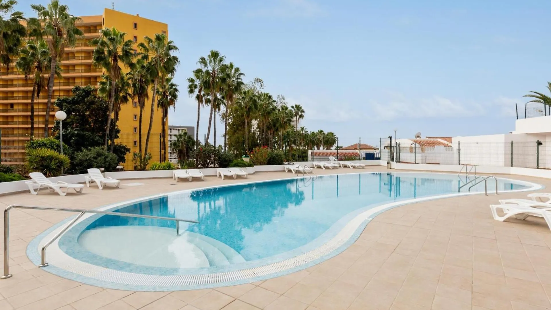 2B. Cozy Las Flores Big Terrace With Pool 아데제 스페인